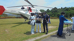 臨地実習　ヘリコプターでの患者搬送の見学